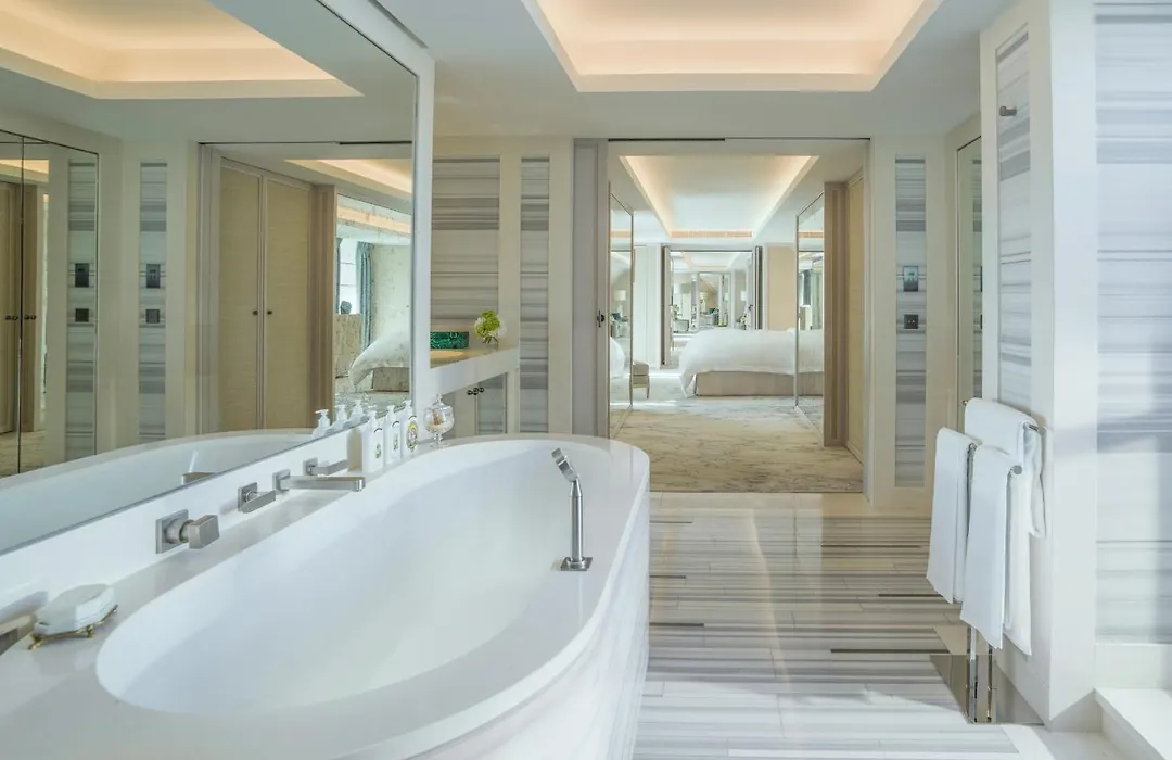 Hotel De Crillon-1